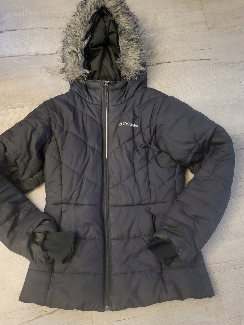 Columbia Women's Black Hooded Puffer Jacket with Faux Fur Trim